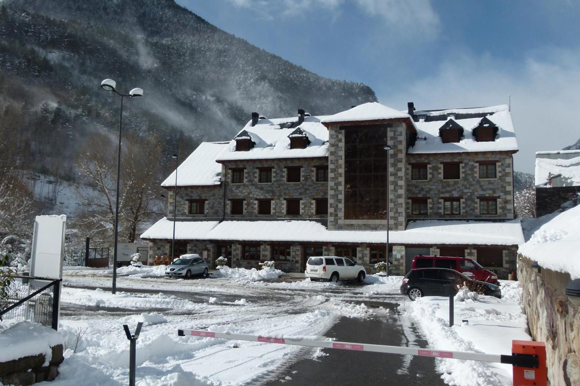 Complejo Turistico Bielsa Hotel Y Camping Экстерьер фото